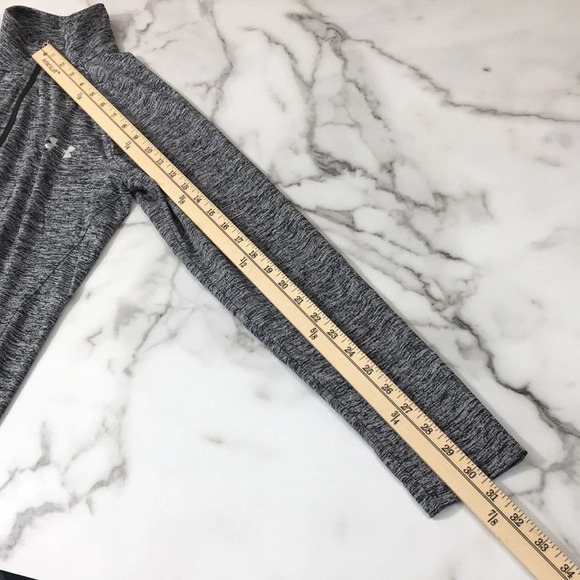 Under Armour Gray Black Space Dye Quarter Zip Pullover Top Women's Medium Loose - Picture 12 of 12